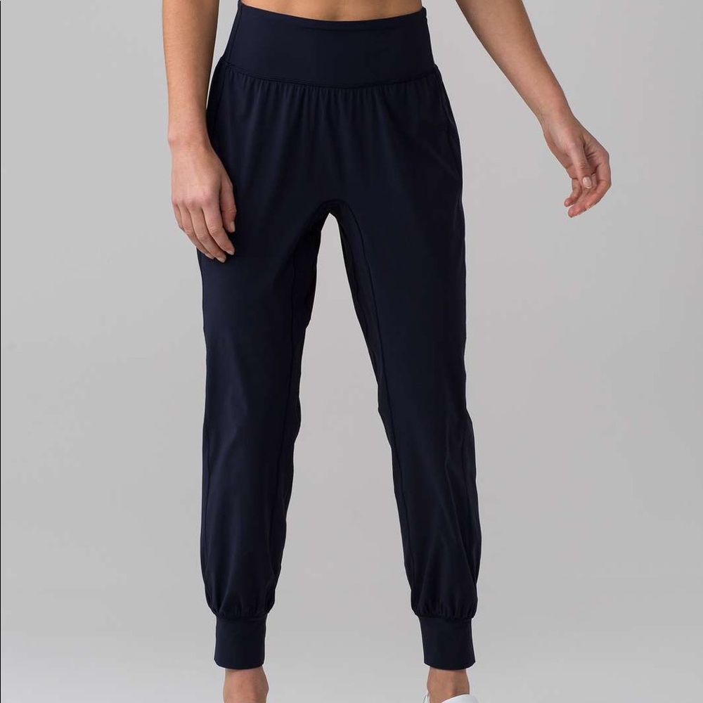 Lululemon Sun Setter Jogger